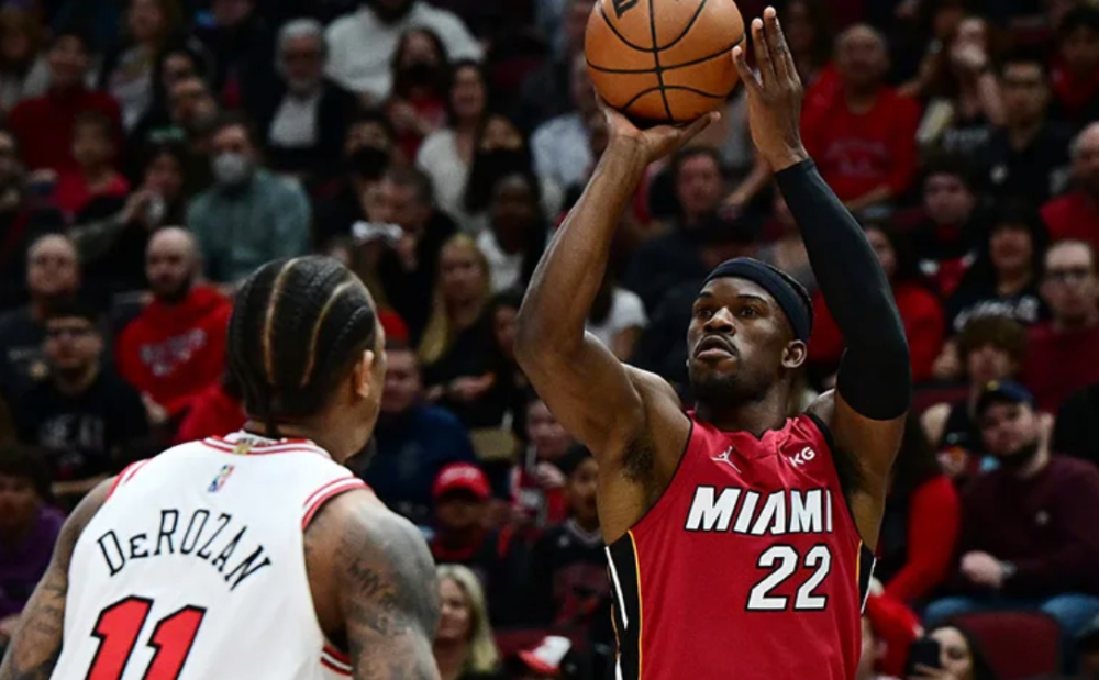 熊猫体育-包含德罗巴关键节点势不可挡，热火带队取胜！的词条